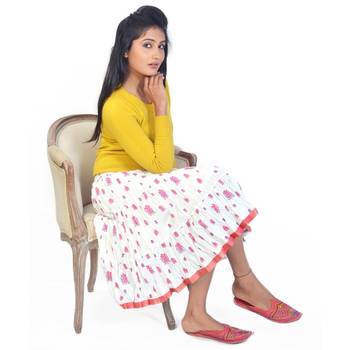 White N Pink Fancy Block Print Cotton Short Skirt 3