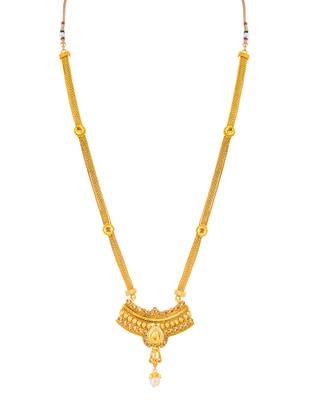 Sukkhi Stunning Gold Plated Necklace Set for women 2