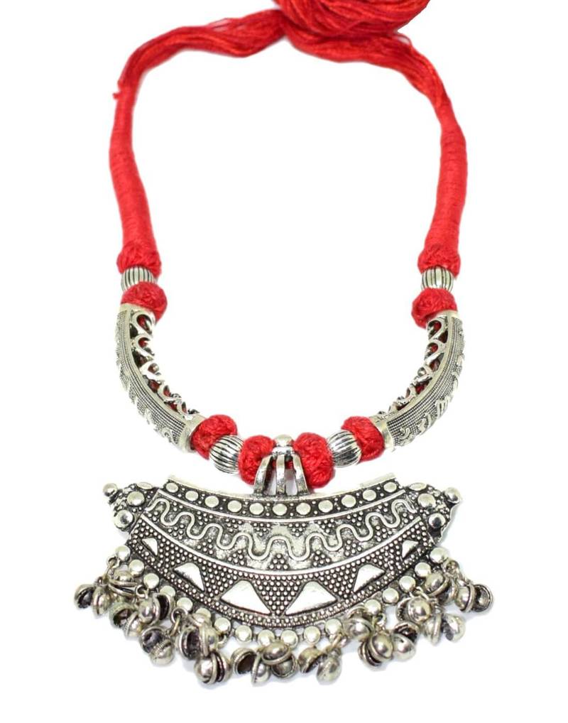 Giftpiper Threaded German Silver Necklace Hansuli Pattern Red