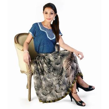 Bollywood Style Black And Cream Chiffon Skirt 3