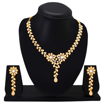 theme of the diamond necklace Essays from bookrags provide great ideas for the necklace essays and paper topics like theme: the contrast she loses the necklace and thinking it is a diamond. theme of the diamond necklace Essays from bookrags provide great ideas for the necklace essays and paper topics like theme: the contrast she loses the necklace and thinking it is a diamond.