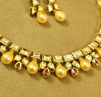 Kundan Meenakari Ruby Pearl Gold Look Necklace Set 2