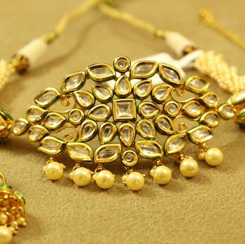 Kundan Meenakari Pearl Elegant Choker Neclace Set 2