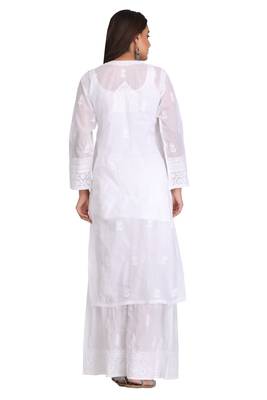 White Embroidered Cotton Chikankari Kurti 3