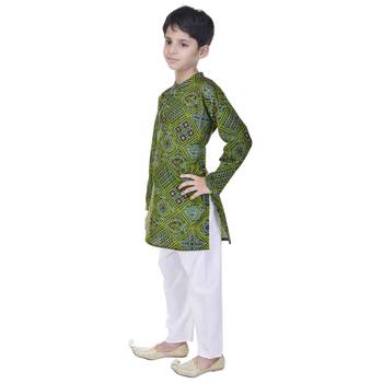 Green printed cotton Kurta Pyjama For Boys 3