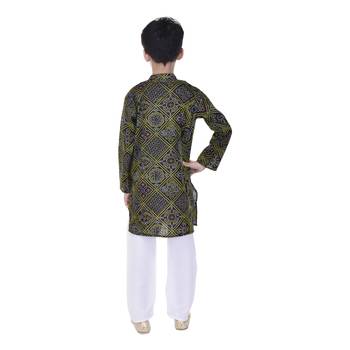 Black printed cotton Kurta Pyjama For Boys 2