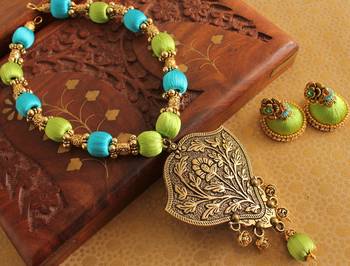 Beautiful Blue Green Silk Thread Bead Necklace Set 1