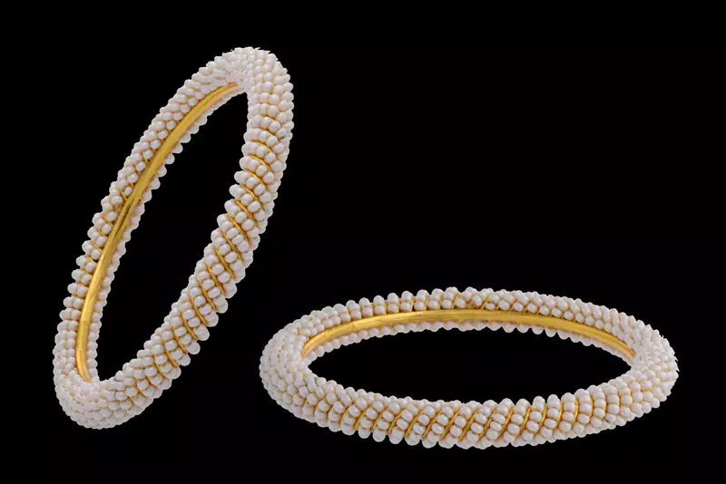 BEAUTIFUL PEARLS BANGLES