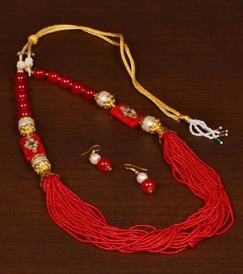 Seed Beaded Necklace with Traditional Festive Touch  1