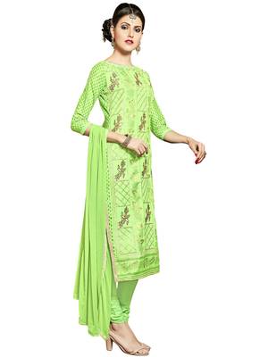 Green embroidered cotton salwar with dupatta 3