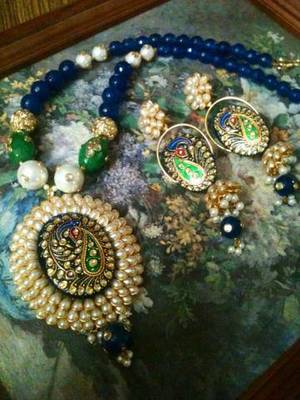 Rajwadi Pacchi With Tanjore Work Set 1