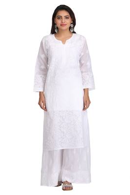 White Embroidered Cotton Chikankari Kurti 1