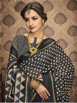 Black printed silk cotton saree with blouse 3