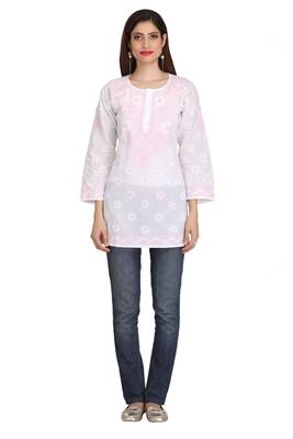 Ada White Embroidered Chikankari Cotton Short Kurti 1
