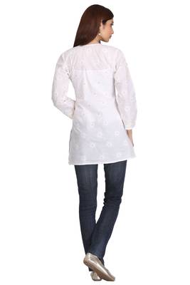 Ada White Embroidered Chikankari Cotton Short Kurti 2