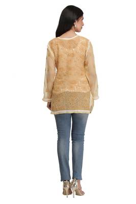 Ada Maroon Embroidered Georgette Chikankari Short Kurti  2