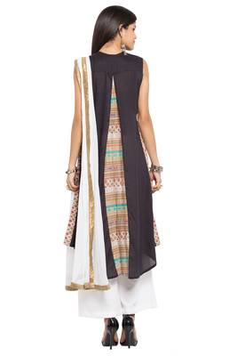 Black Embroidered Cotton Salwar With Dupatta 4