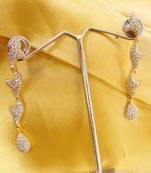 Leafy Pattern Earrings
