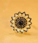 Beautiful Flower Pattern Zircon Ring