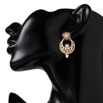 White cubic zirconia earrings 3