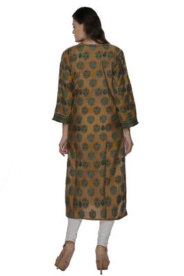 Green embroidered chanderi kurtas-and-kurtis 3