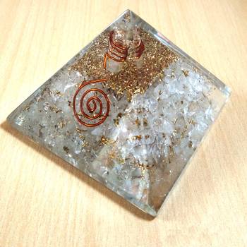 Clear Quartz Orgonite Pyramid Size - 3-3.5Inch Chakra & Reiki  Aura Cleansing 1