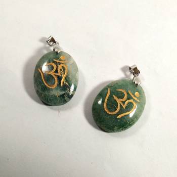 Om Carved Green Aventurine Gem Pendant Chakra Balancing Reiki  Aura Cleansing 2