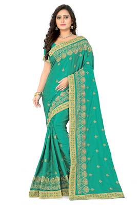 Green Embroidered Silk Blend Saree With Blouse 1