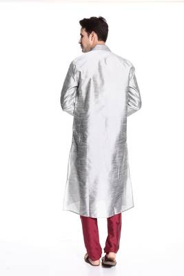 Indian Poshakh Kurta Pajama Threading 3