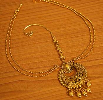 Gold Look Chaand Bali Style Bridal Maang Tikka 1