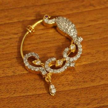 Peacock Diamond Look Pressable Nose Ring 2