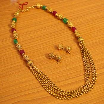 Gold Look Multi Stings Fine Necklace Set 1