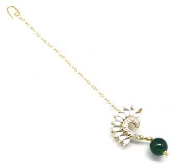 Unique Shaped Maang Tikka Decorated With Kundan And Crystal 3