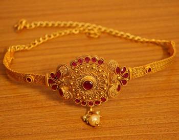 Ruby Matt Gold Look Pasiley Pattern Bajuband 1