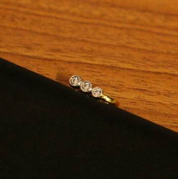 Diamond Look Pressable Marathi Nose Ring 1