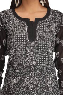 Black Embroidered Cotton Chikankari Kurti 4