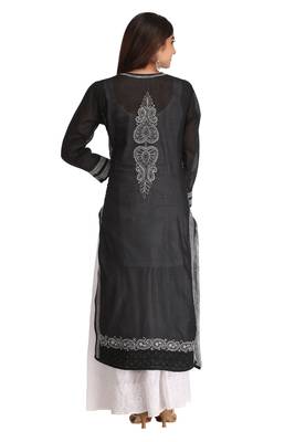 Black Embroidered Cotton Chikankari Kurti 2