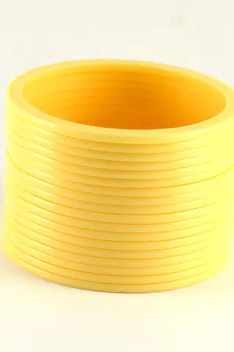 Pretty  Ivory Color Bangles