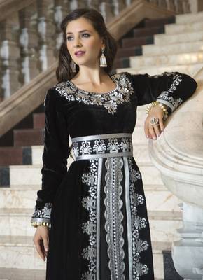 Kaftan Thread Work Black Color Arabic Evening Dress 4