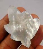 31.65cts elegant 100% natural mother of pearl sea shell carving gemstone