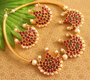 Gorgeous Moon Pendant Temple Designer Necklace Set 1