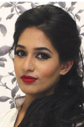 Diamond Stone Elegant Look Designer Nose Pin