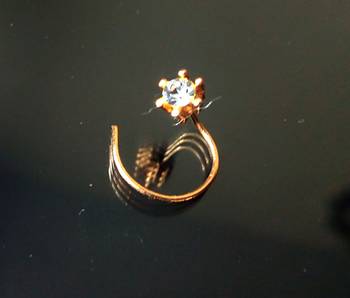 Diamond Stone Elegant Look Designer Nose Pin 1