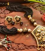 Grand Kundan Stone Big Pendant Agate Stone Necklace Set