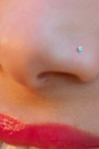 Diamond Stone Elegant Look Designer Nose Pin