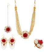 Pearl Necklace With Handcrafted Flower Pendant