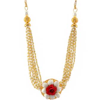 Pearl Necklace With Handcrafted Flower Pendant 2