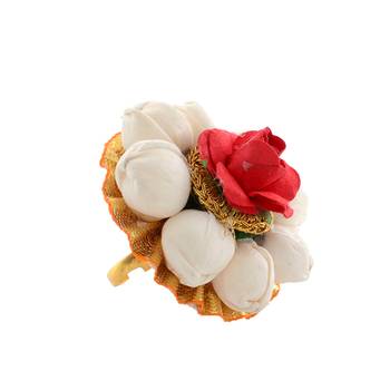 Pearl Necklace With Handcrafted Flower Pendant 3