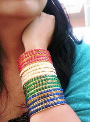 Colorful temple kemp bangle set of 4 pc. 2