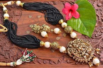Grand Kundan Temple Jewellery with pearl & semi-precious stone Grand gold plated Necklace Set 3